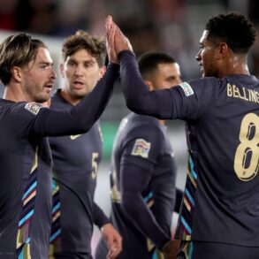 Jack Grealish gasta R$ 149 mil em festa de Natal e visita casa de striptease após derrota do Everton